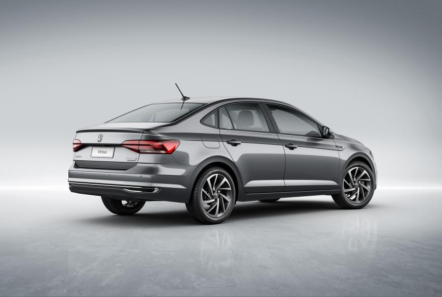  Volkswagen Virtus TSI Highline 2018 года  (фото 10 из 14)
